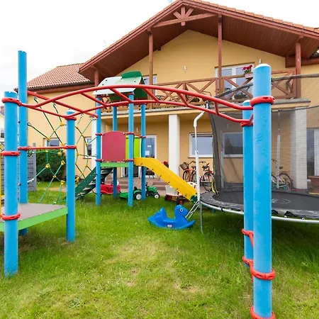 Marina Homestay szállás Rowy